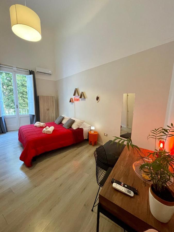 4 Balconi Rooms Paladini B&B E Appartamenti Lecce Exterior photo