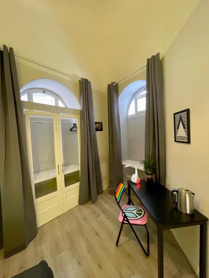 4 Balconi Rooms Paladini B&B E Appartamenti Lecce Exterior photo