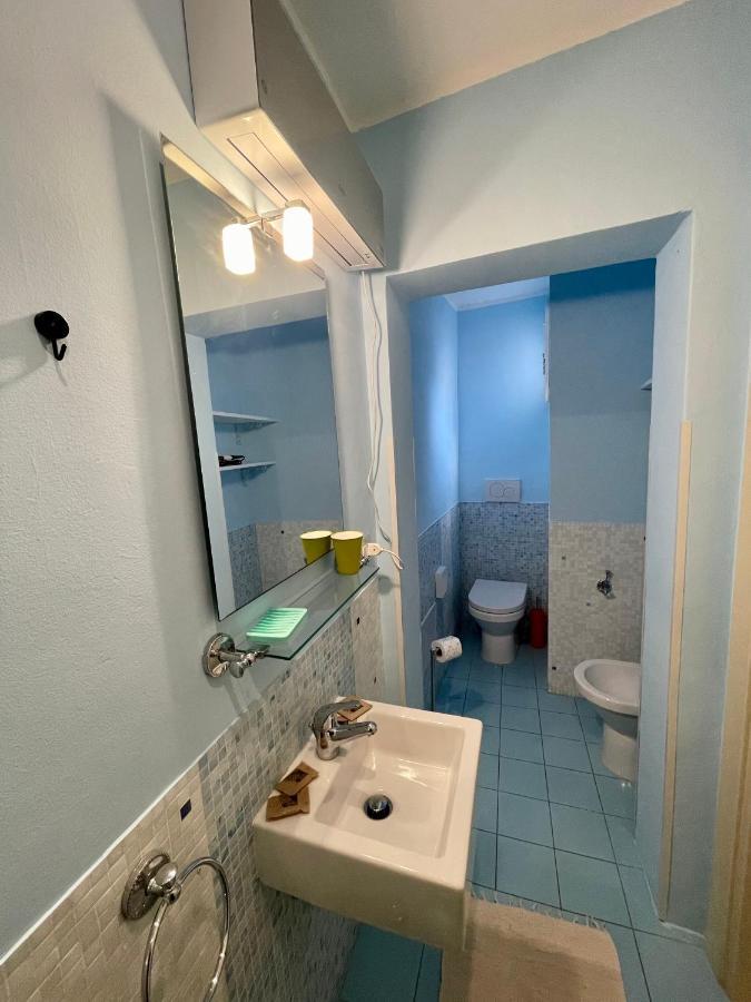 4 Balconi Rooms Paladini B&B E Appartamenti Lecce Exterior photo
