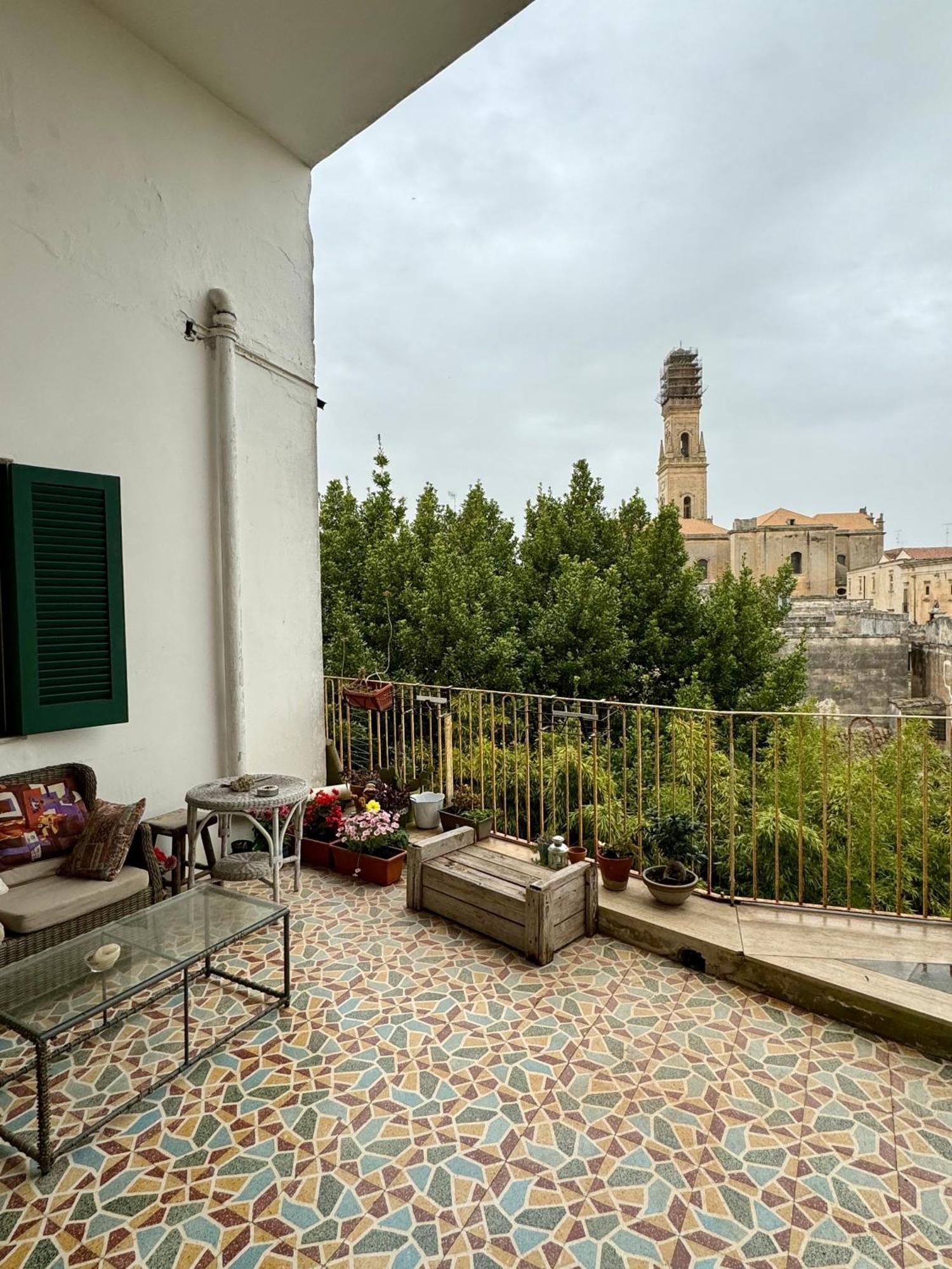 4 Balconi Rooms Paladini B&B E Appartamenti Lecce Exterior photo